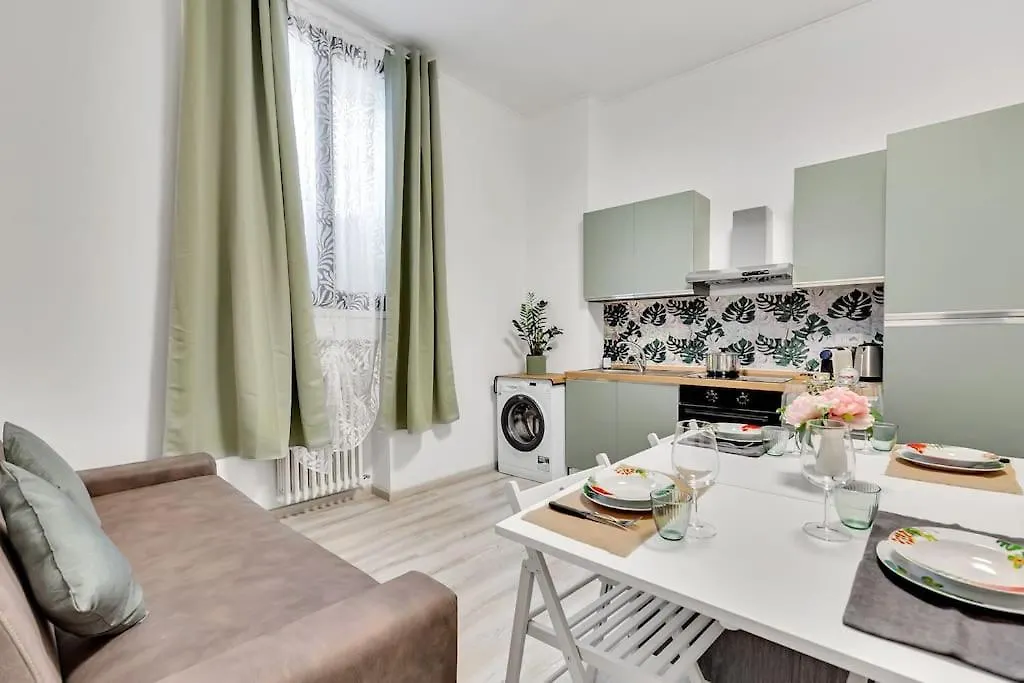 Apartment San Siro-Fiera Milano 15 Minuti Da City Life Wifi Netlix Italy